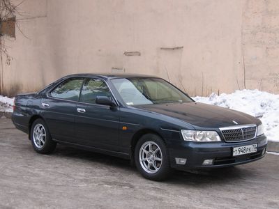 Автостекла Nissan Laurel c установкой в Москве